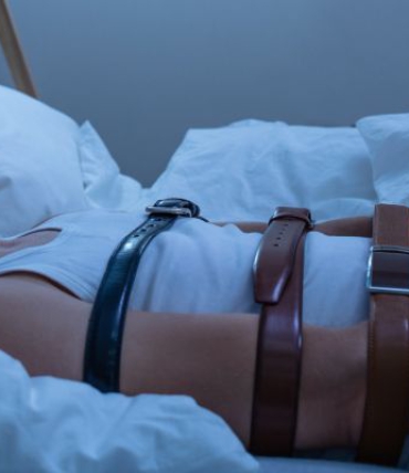 Miego paralyžius: kas tai, kodėl atsiranda ir ar pavojinga?