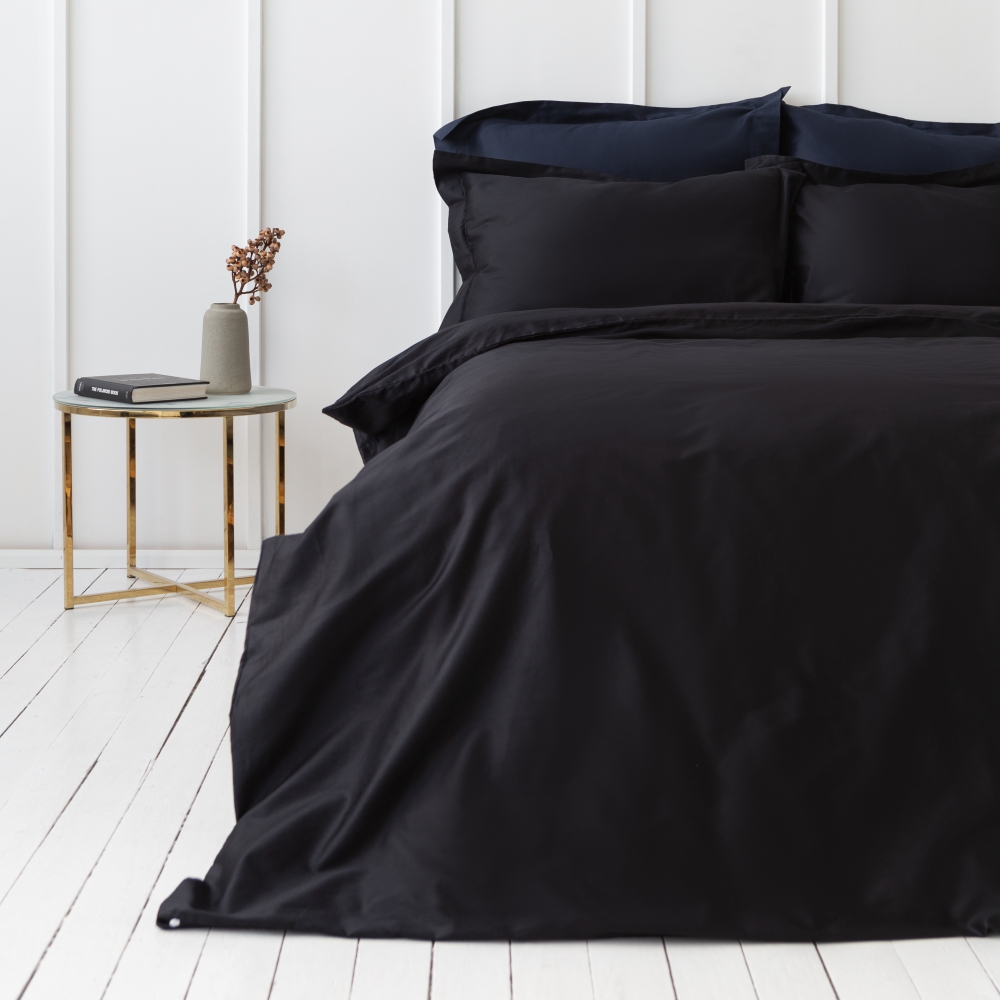 Premium satino audinys „Midnight“. Audiniai