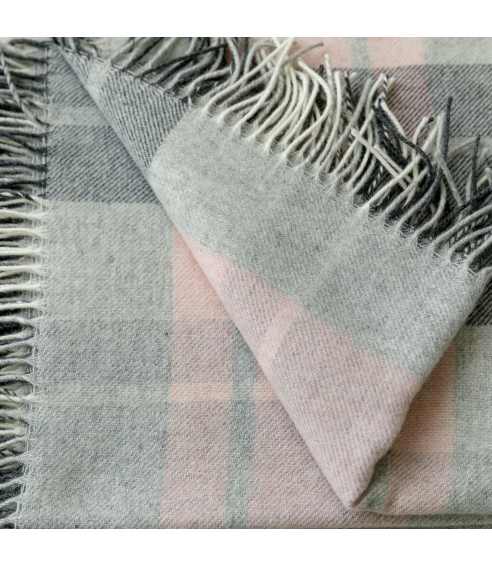 Pledas „Tartan pink“. Pledai