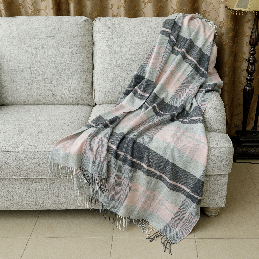 Pledas „Tartan pink“. Pledai