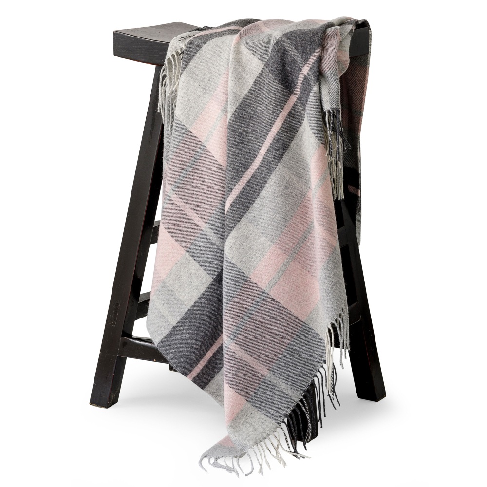 Pledas „Tartan pink“. Pledai