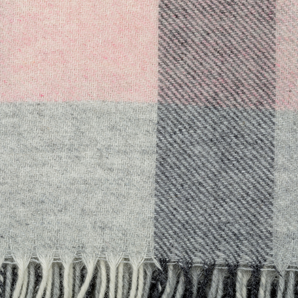 Pledas „Tartan pink“. Pledai