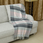 Pledas „Tartan pink“. Pledai