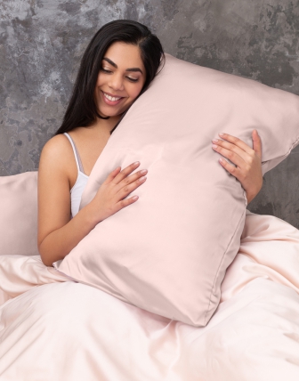 Kaip atpažinti tikrą šilką? 7 būdai neapsigauti perkant