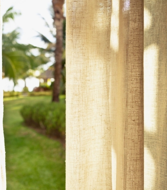 Lininiai tekstilės gaminiai: užuolaidos, staltiesės, dekoras