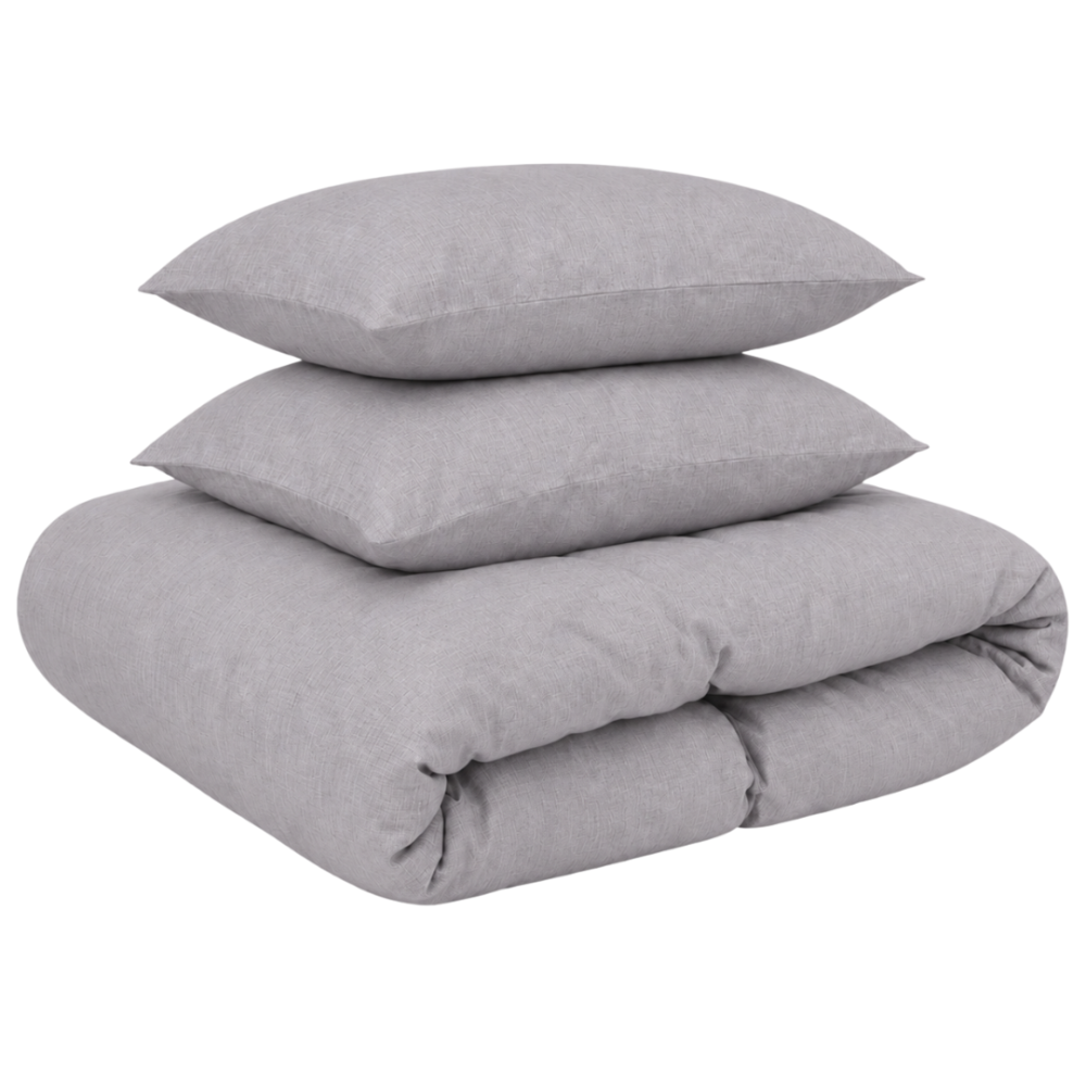 Lininė patalynė „Linen Pearl“. Patalynės komplektai 150x200, 140x200 cm, 150x200 cm, 160x200 cm, 180x200 cm, 200x200 cm, 200x220 cm, 220x240 cm. Šviesiai pilkas alyvinio atspalvio patalynės komplektas subtilaus vienspalvio dizaino. Lininė patalynė „Linen Pearl“. Patalynės komplektai 150x200, 140x200 cm, 150x200 cm, 160x200 cm, 180x200 cm, 200x200 cm, 200x220 cm, 220x240 cm. Šviesiai pilkas alyvinio atspalvio patalynės komplektas subtilaus vienspalvio dizaino.