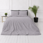 Lininė patalynė „Linen Pearl“. Patalynės komplektai 150x200, 140x200 cm, 150x200 cm, 160x200 cm, 180x200 cm, 200x200 cm, 200x220 cm, 220x240 cm. Pastelinės pilkai violetinės spalvos patalynės komplektas minimalistiniam miegamajam. Lininė patalynė „Linen Pearl“. Patalynės komplektai 150x200, 140x200 cm, 150x200 cm, 160x200 cm, 180x200 cm, 200x200 cm, 200x220 cm, 220x240 cm. Pastelinės pilkai violetinės spalvos patalynės komplektas minimalistiniam miegamajam.