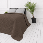 Lovatiesė „Bedspread Brunette“. Pledai, 210x240 cm. Rudos spalvos lovatiesė su pasikartojančiu pintą struktūrą primenančiu raštu Lovatiesė „Bedspread Brunette“. Pledai, 210x240 cm. Rudos spalvos lovatiesė su pasikartojančiu pintą struktūrą primenančiu raštu