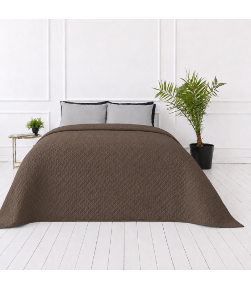 Lovatiesė „Bedspread Brunette“. Pledai