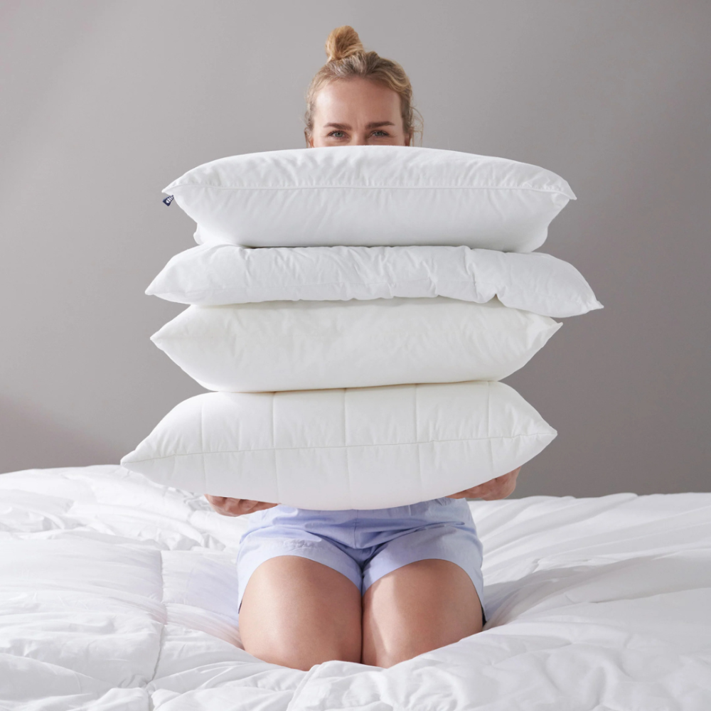 Pagalvė „Familon Original Pillow“. Elegantiška balta pagalvė su minimalistiniu stiliumi familon