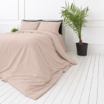 Perkelio patalynės komplektas „Classic Coffee Percale“. Patalynės komplektai 150x200, 140x200 cm, 150x200 cm, 160x200 cm, 180x200 cm, 200x200 cm, 200x220 cm, 220x240 cm. Šviesiai smėlinis antklodės užvalkalas su subtiliu rausvu pustoniu.