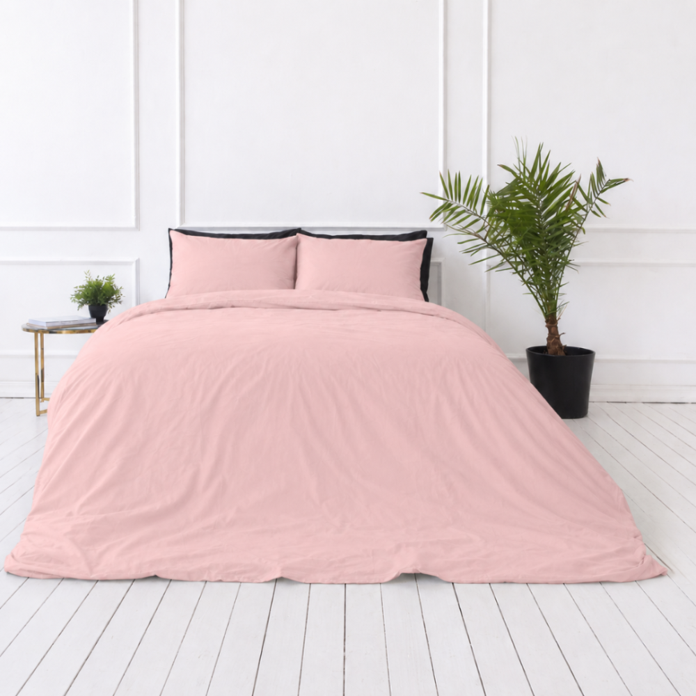 Premium satino patalynės komplektas „Classic pink“. Mako satino patalynė, 140x200 cm, 200x200 cm, 200x220 cm, 220x240 cm. Subtilios rožinės spalvos modernaus paprasto dizaino patalynės komplektas Premium satino patalynės komplektas „Classic pink“. Mako satino patalynė, 140x200 cm, 200x200 cm, 200x220 cm, 220x240 cm. Subtilios rožinės spalvos modernaus paprasto dizaino patalynės komplektas