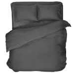 Premium satino patalynės komplektas „Graphite Satin“. Satino patalynė, 140x200 cm, 200x200 cm, 200x220 cm.  gilios grafito pilkos spalvos patalynės komplektas su minimalistiniu dizainu ir subtiliais vertikaliais dryžiais.