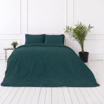 Premium satino patalynės komplektas „Green Sateen“. Vienspalvė patalynė, 140x200 cm, 200x200 cm, 200x220 cm. Klasikinis medvilninis patalynės komplektas gilios žalios spalvos. Premium satino patalynės komplektas „Green Sateen“. Vienspalvė patalynė, 140x200 cm, 200x200 cm, 200x220 cm. Klasikinis medvilninis patalynės komplektas gilios žalios spalvos.