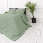 Premium satino patalynės komplektas „Pistachio Stripe Sateen“. Patalynės komplektai 150x200, 140x200 cm, 150x200 cm, 160x200 cm, 180x200 cm, 200x200 cm, 200x220 cm, 220x240 cm. Šviesiai žalias patalynės komplektas su elegantiškomis juostelėmis