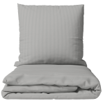Premium satino patalynės komplektas „Silver Stripe Sateen“. Patalynės komplektai 150x200, 140x200 cm, 150x200 cm, 160x200 cm, 180x200 cm, 200x200 cm, 200x220 cm, 220x240 cm. Pilkas patalynės komplektas su subtiliu dryžių raštu