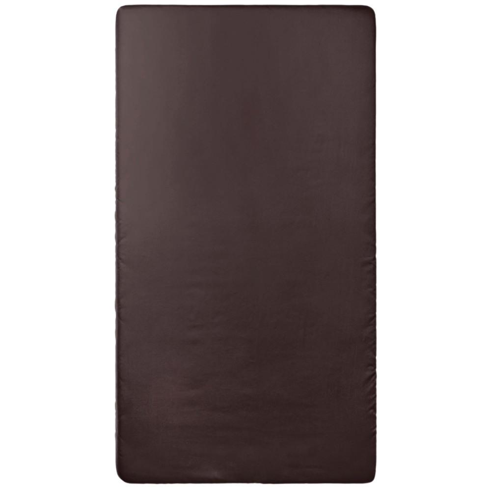 Satininė paklodė su guma „Brown Sateen“. Paklodės su guma 160x200, 90x200 cm, 140x200 cm, 160x200 cm, 180x200 cm. Tamsiai ruda paklodė su guma ir švelniu šiltu pustoniu. Satininė paklodė su guma „Brown Sateen“. Paklodės su guma 160x200, 90x200 cm, 140x200 cm, 160x200 cm, 180x200 cm. Tamsiai ruda paklodė su guma ir švelniu šiltu pustoniu.