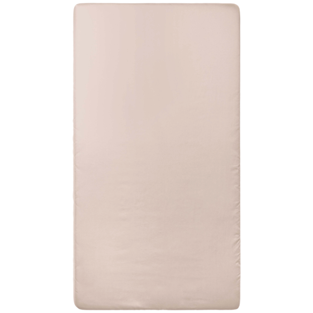 Satininė paklodė su guma „Classic Coffee Sateen“. Paklodės su guma 160x200, 90x200 cm, 140x200 cm, 160x200 cm, 180x200 cm. Šviesiai smėlinė paklodė su guma ir subtiliu rausvu pustoniu. Satininė paklodė su guma „Classic Coffee Sateen“. Paklodės su guma 160x200, 90x200 cm, 140x200 cm, 160x200 cm, 180x200 cm. Šviesiai smėlinė paklodė su guma ir subtiliu rausvu pustoniu.