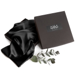 Šilkinis pagalvės užvalkalas „Obsidian Silk“. Šilkiniai pagalvių užvalkalai . Prabangus juodas šilkinis pagalvės užvalkalas, kuris puikiai dera su moderniu ir minimalistiniu interjeru.