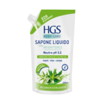 Skystas rankų muilas ,,HGS liquid soap". Muilas. Hgs skystas muilas permatomame buteliuke ant praustuvo krašto šalia rankšluosčio Skystas rankų muilas ,,HGS liquid soap". Muilas. Hgs skystas muilas permatomame buteliuke ant praustuvo krašto šalia rankšluosčio